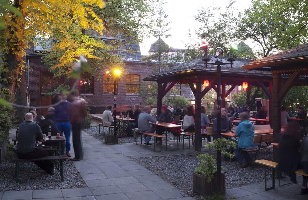 Subraum Hostel Rostock Bagian luar foto