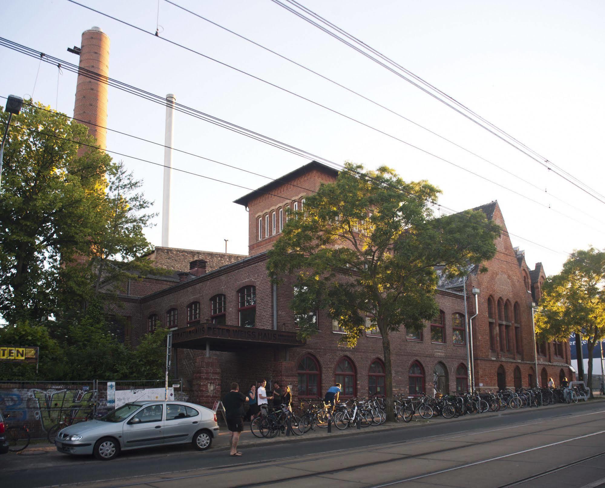 Subraum Hostel Rostock Bagian luar foto