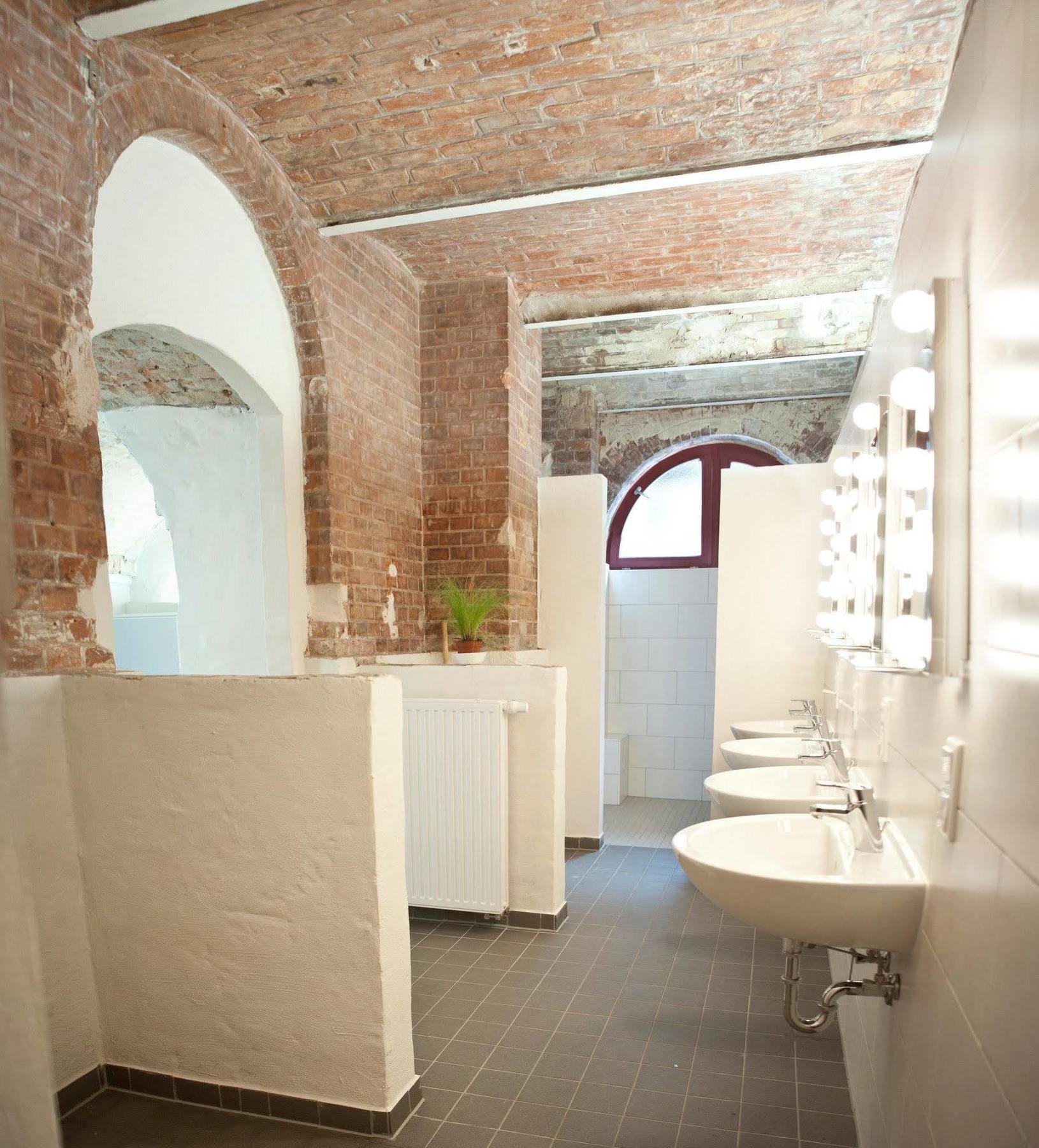 Subraum Hostel Rostock Bagian luar foto